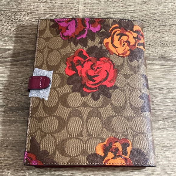 Coach Floral Notebook NWT - Picture 6 of 8